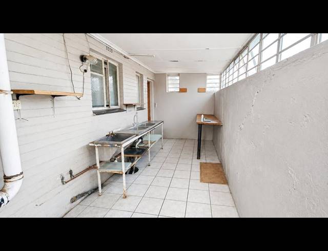 4 BEDROOM HOUSE FOR SALE IN FICHARDT PARK